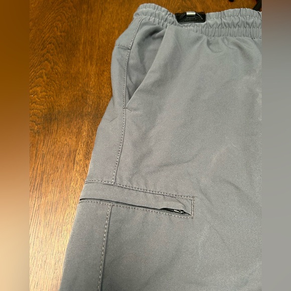 TAHARI Women’s-S-Joggers Ankle Cropped pants. Gray. Elastic & drawstring waist. - Picture 2 of 4